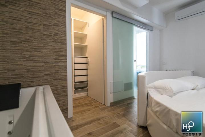 H3O Lago Di Garda デセンツァーノ・デル・ガルダ 部屋 写真